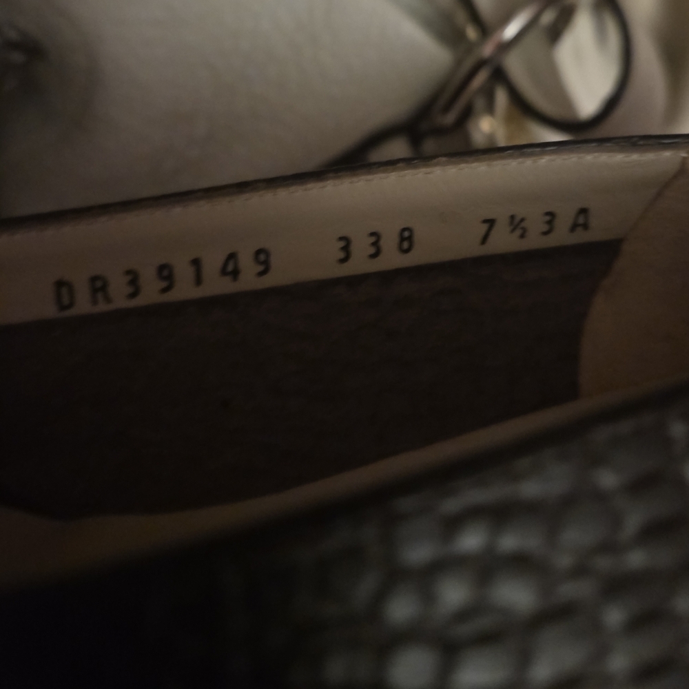 Salvatore Ferragamo Croc-Embossed Flats s 7 1/2 - Picture 8 of 8